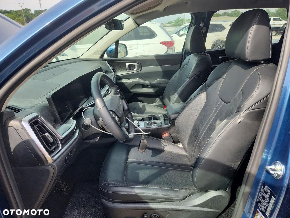 Kia Sorento - 8