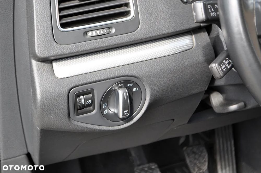 Volkswagen Sharan 2.0 TDI Comfortline - 17