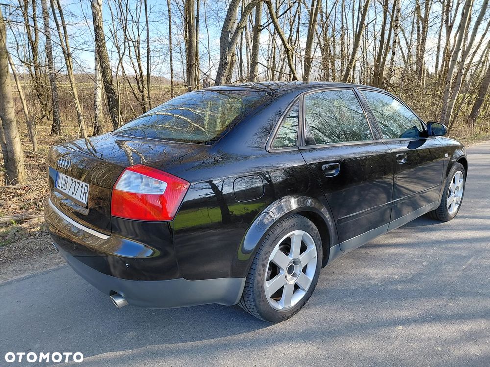 Audi A4 Limousine - 6