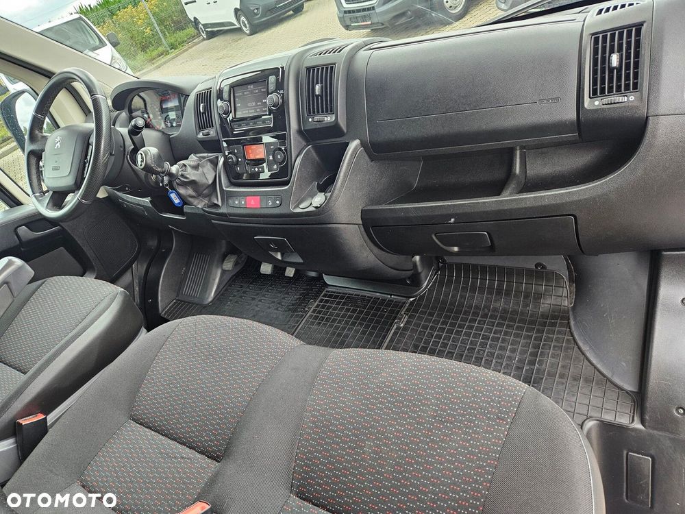 Peugeot boxer L4H2 *89999zł NETTO* Brygadówka 6 osób 2,2HDi/165KM - 32