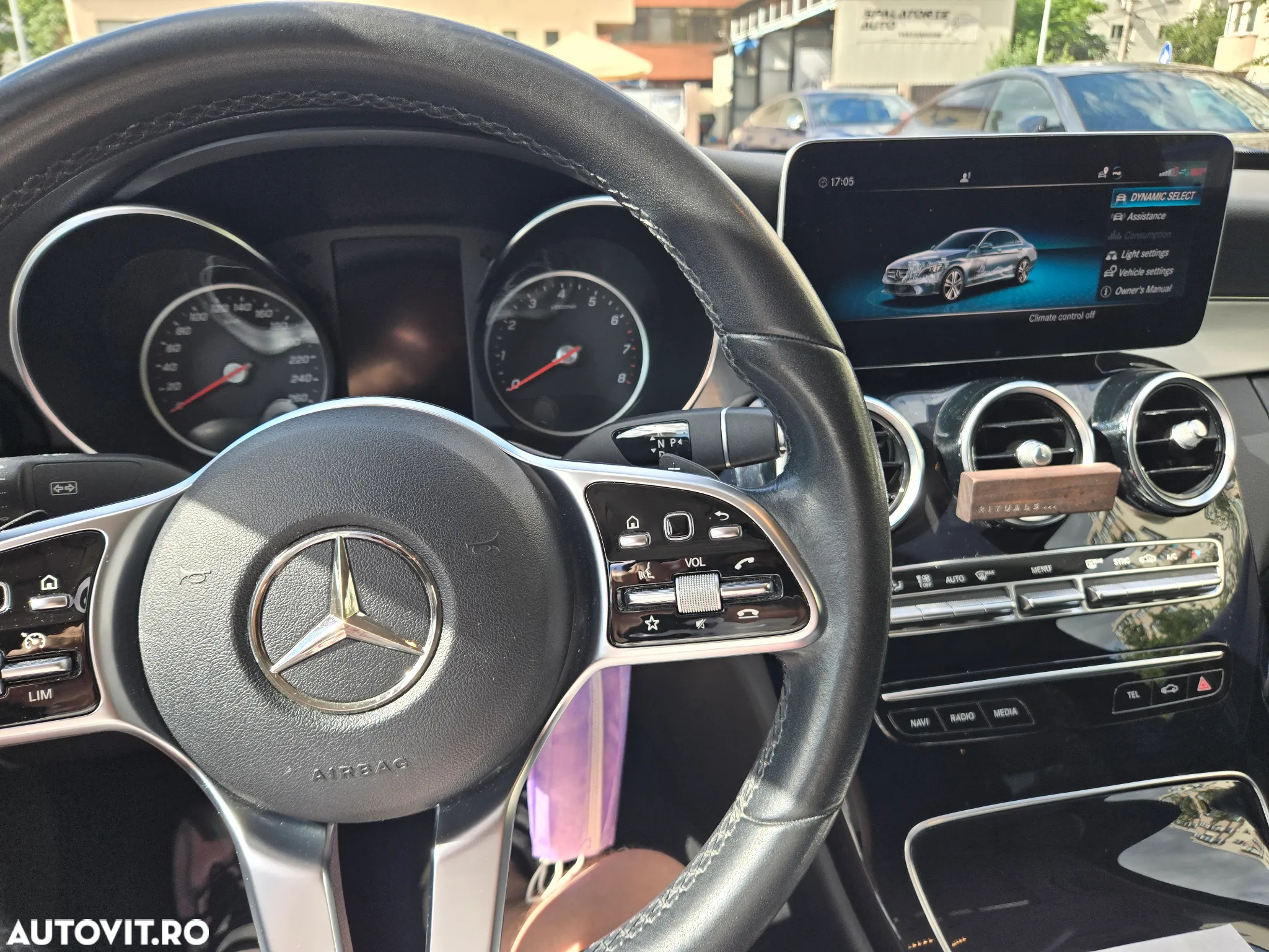 Mercedes-Benz C 200 4MATIC Aut. - 13