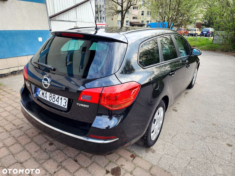 Opel Astra 1.4 Turbo 150 Jahre - 4