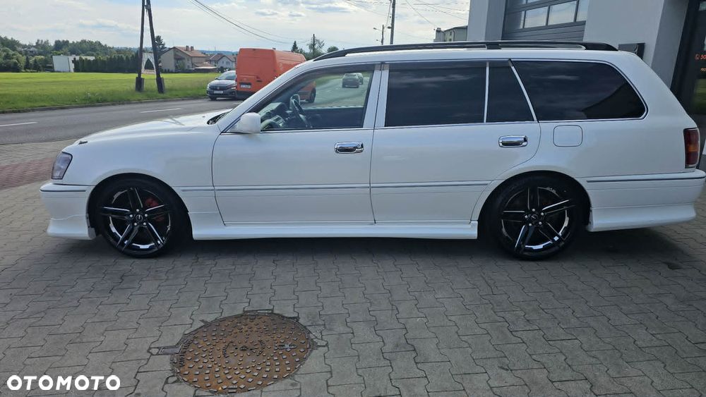 Toyota Crown - 7