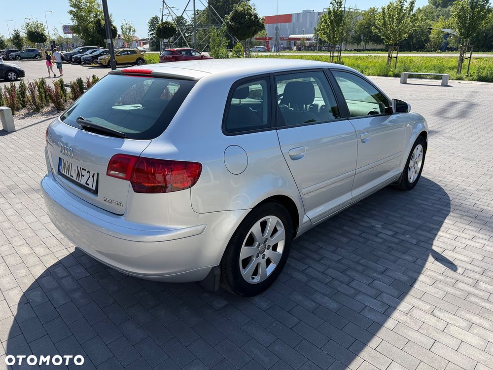 Audi A3 Sportback 2.0 TDI DPF Ambition S tronic - 5