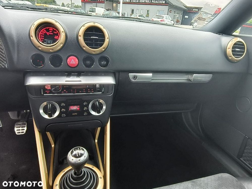 Audi TT Coupé - 13