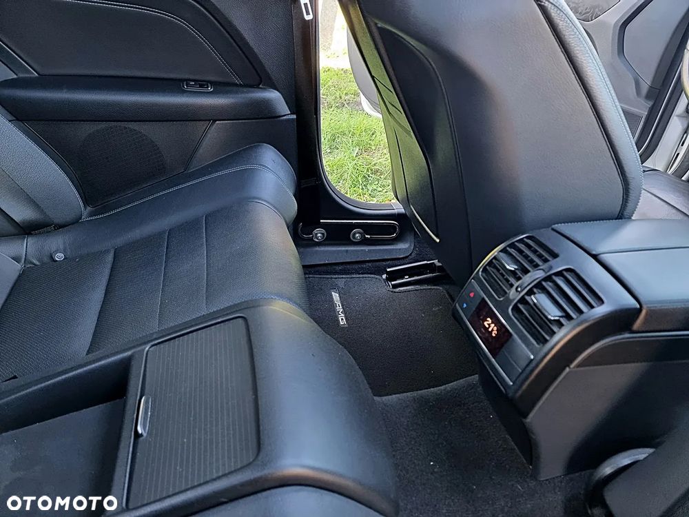 Mercedes-Benz Klasa E - 28