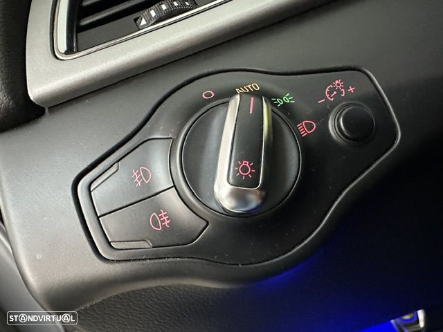 Audi A4 2.0 TDI S-line - 19