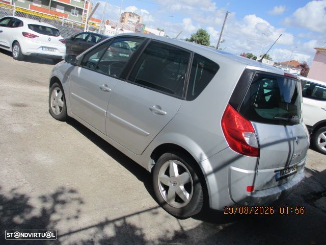 Renault Scénic 1.5 dCi Dynamique - 4