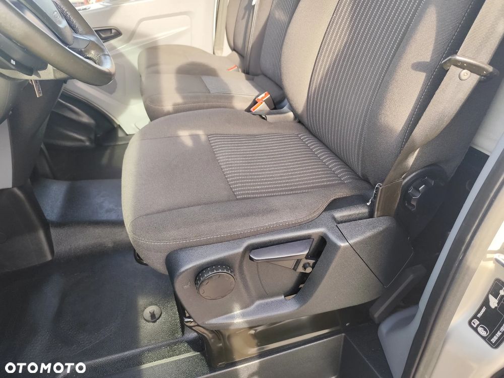Ford Transit - 13