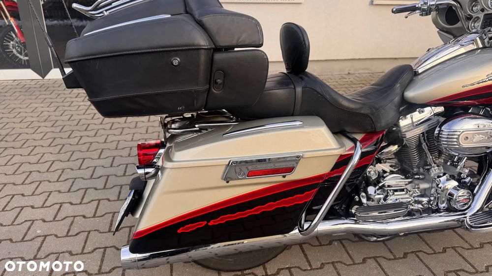 Harley-Davidson FLHS Electra Glide - 9