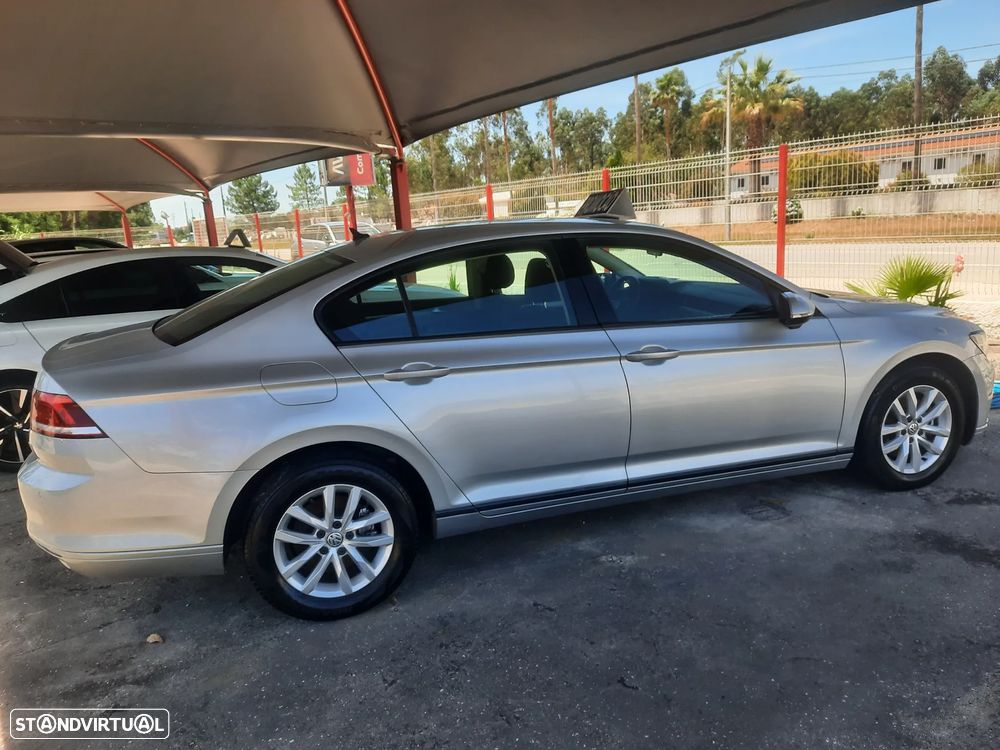 VW Passat 1.6 TDI BlueMotion - 13