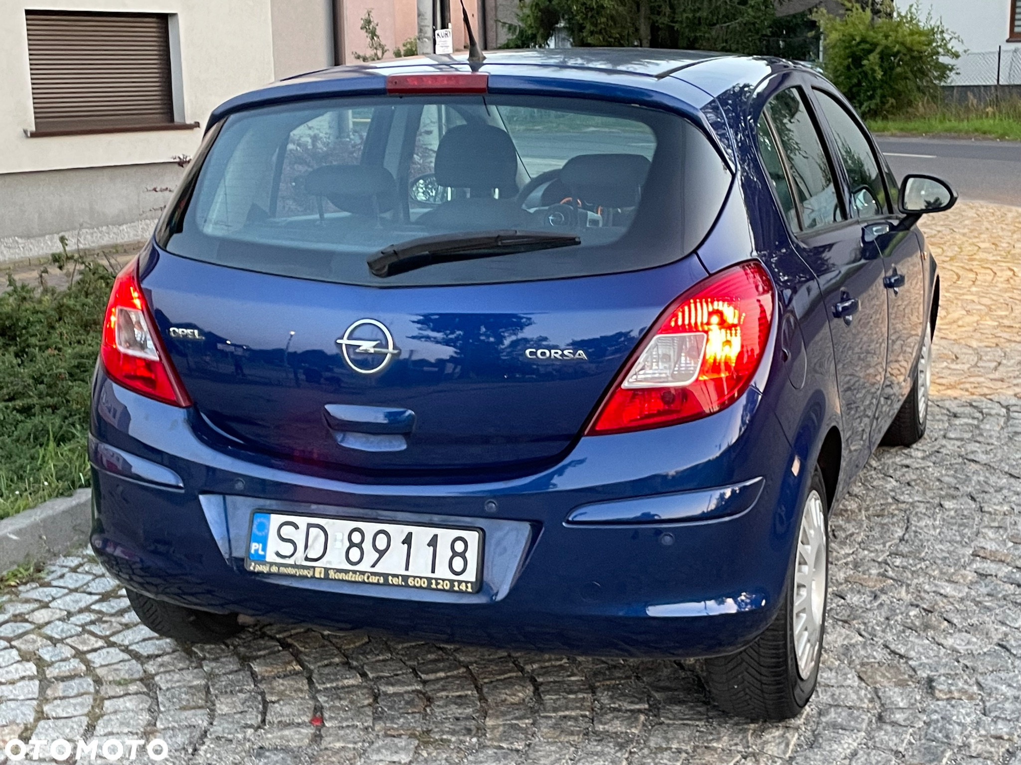 Opel Corsa 1.2 16V Cosmo - 17