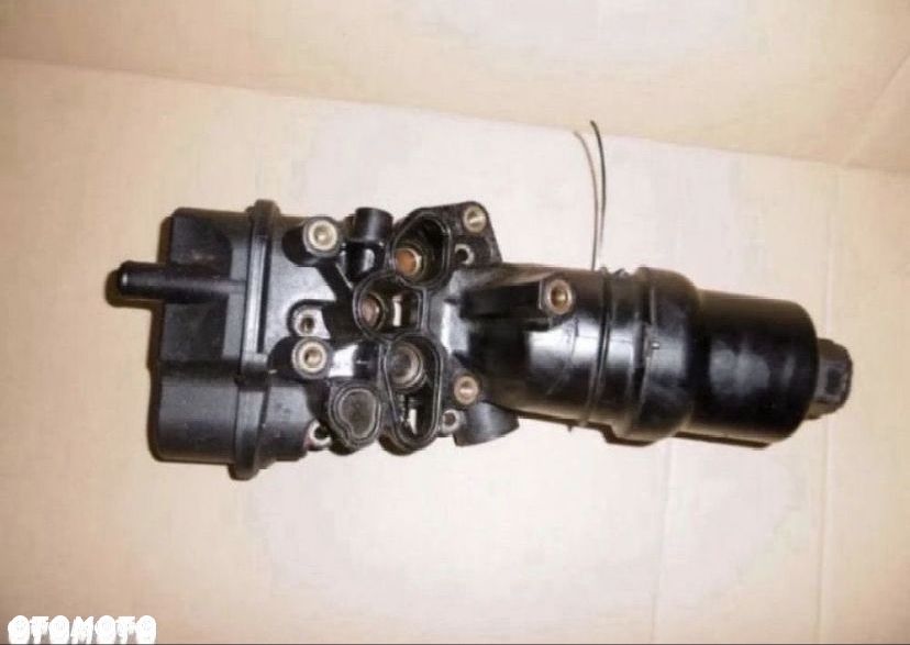06D115397 Obudowa podstawa filtra oleju vw passat b6