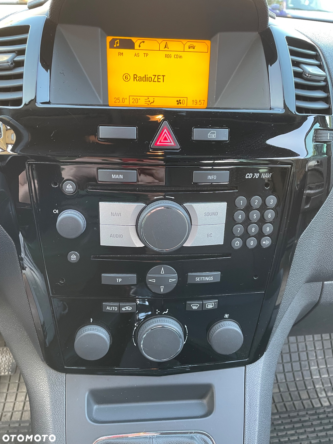 Opel Zafira 1.8 - 8