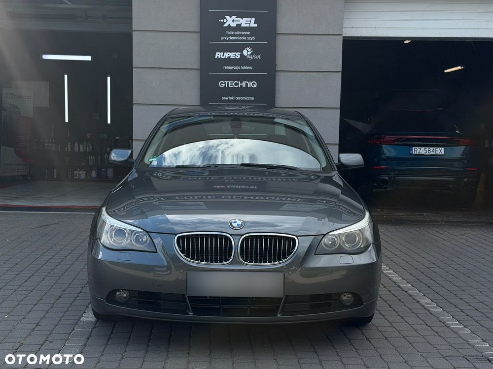 BMW Seria 5 525i - 2