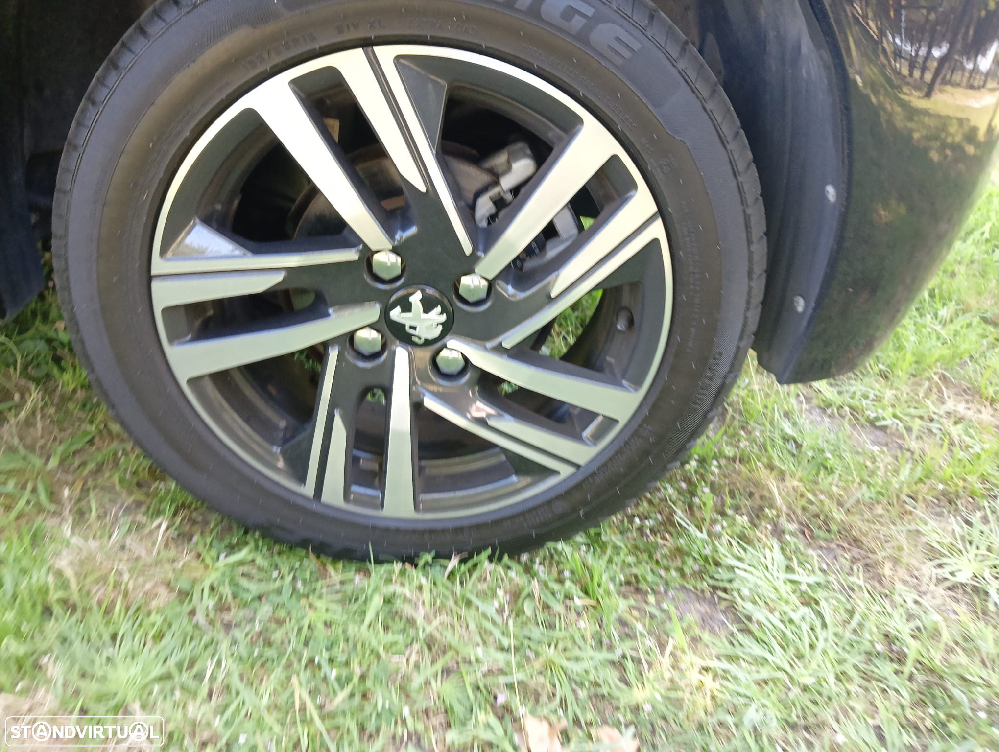Peugeot 208 1.5 BlueHDi Allure Pack - 31