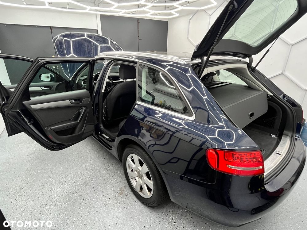 Audi A4 Avant 2011
