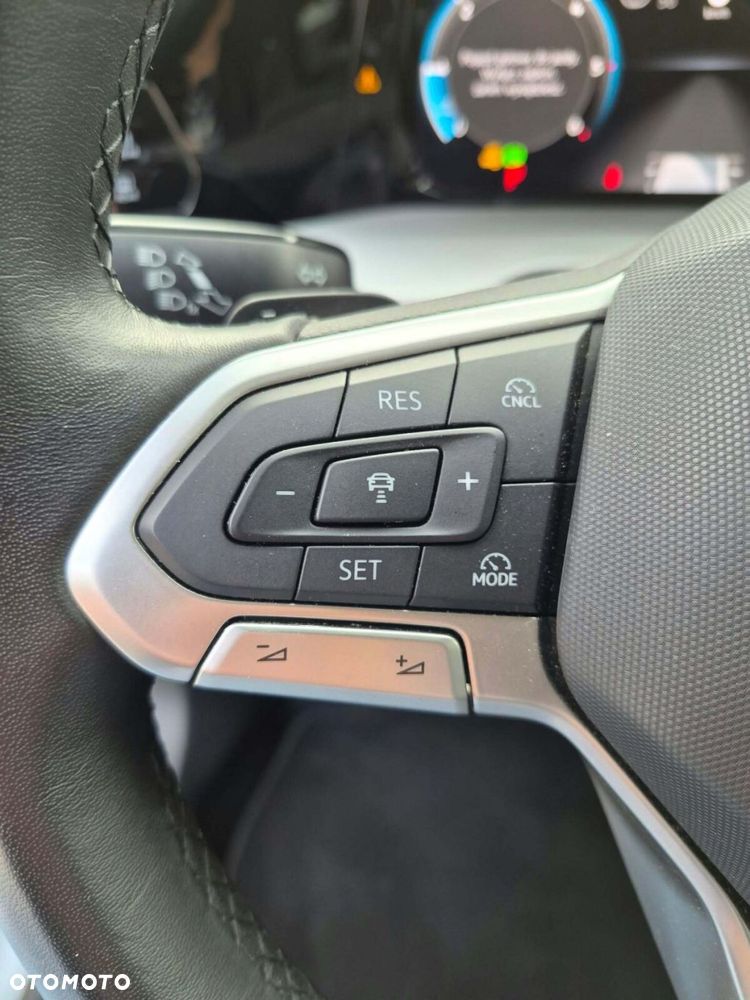 Volkswagen Golf Variant - 14