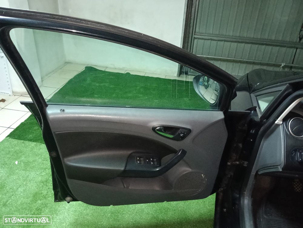 SEAT Ibiza 1.9 TDI Style DPF - 6