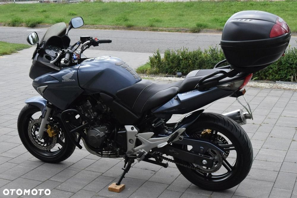 Honda CBF - 3