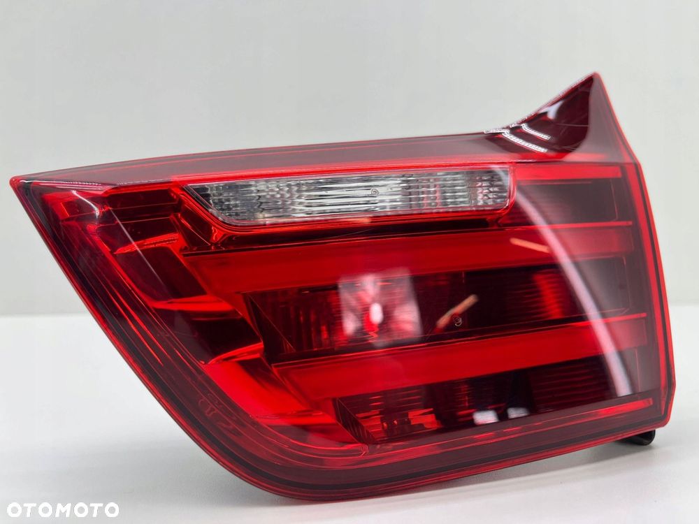 BMW 4 F32 F33 LAMPA PRAWA TYŁ W KLAPĘ 7296102 - 7