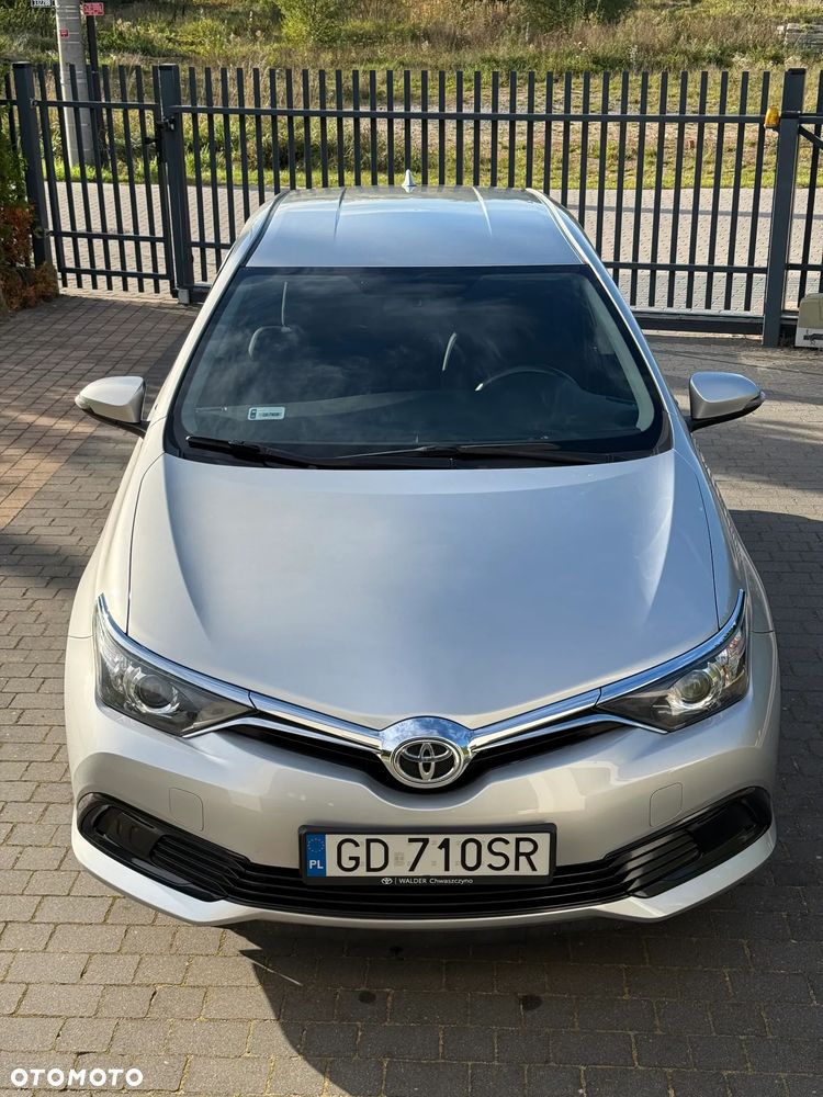 Toyota Auris - 4