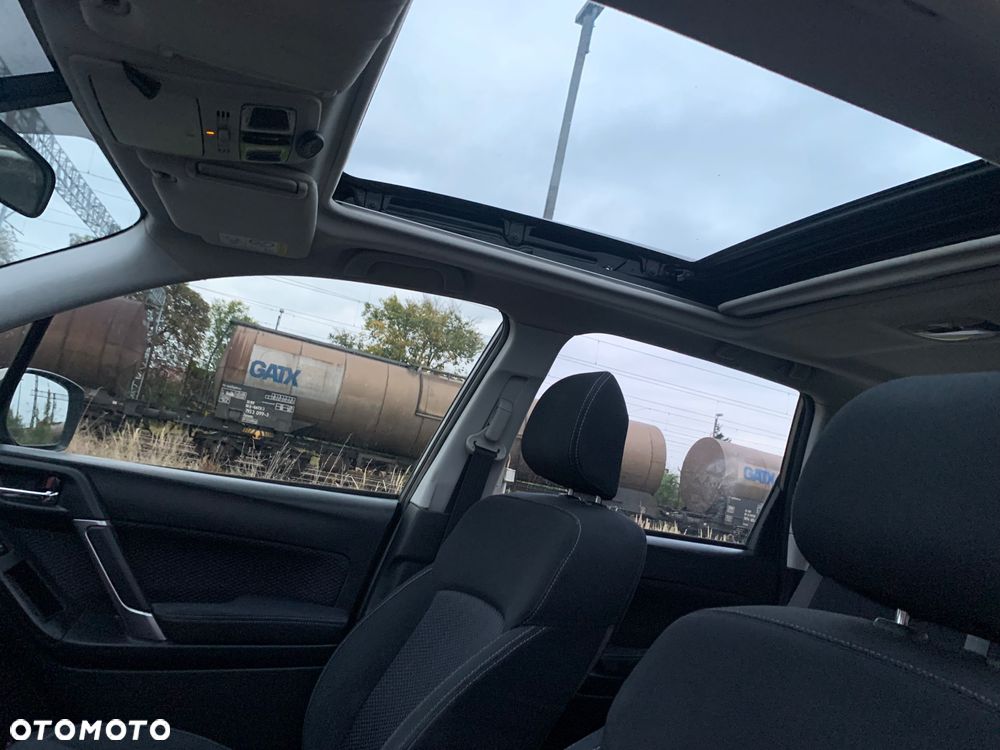 Subaru Forester 2.0i Platinum Lineartronic - 10