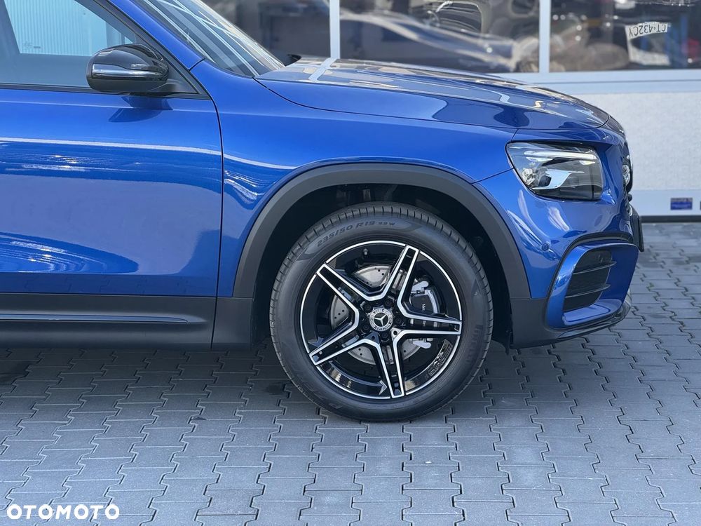 Mercedes-Benz GLB 200 d 4-Matic AMG Line 8G-DCT - 6