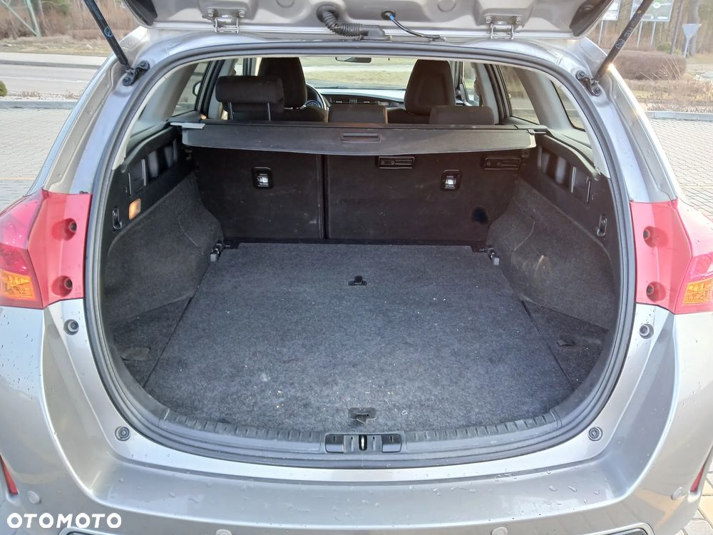 Toyota Auris 1.4 D-4D Premium - 17