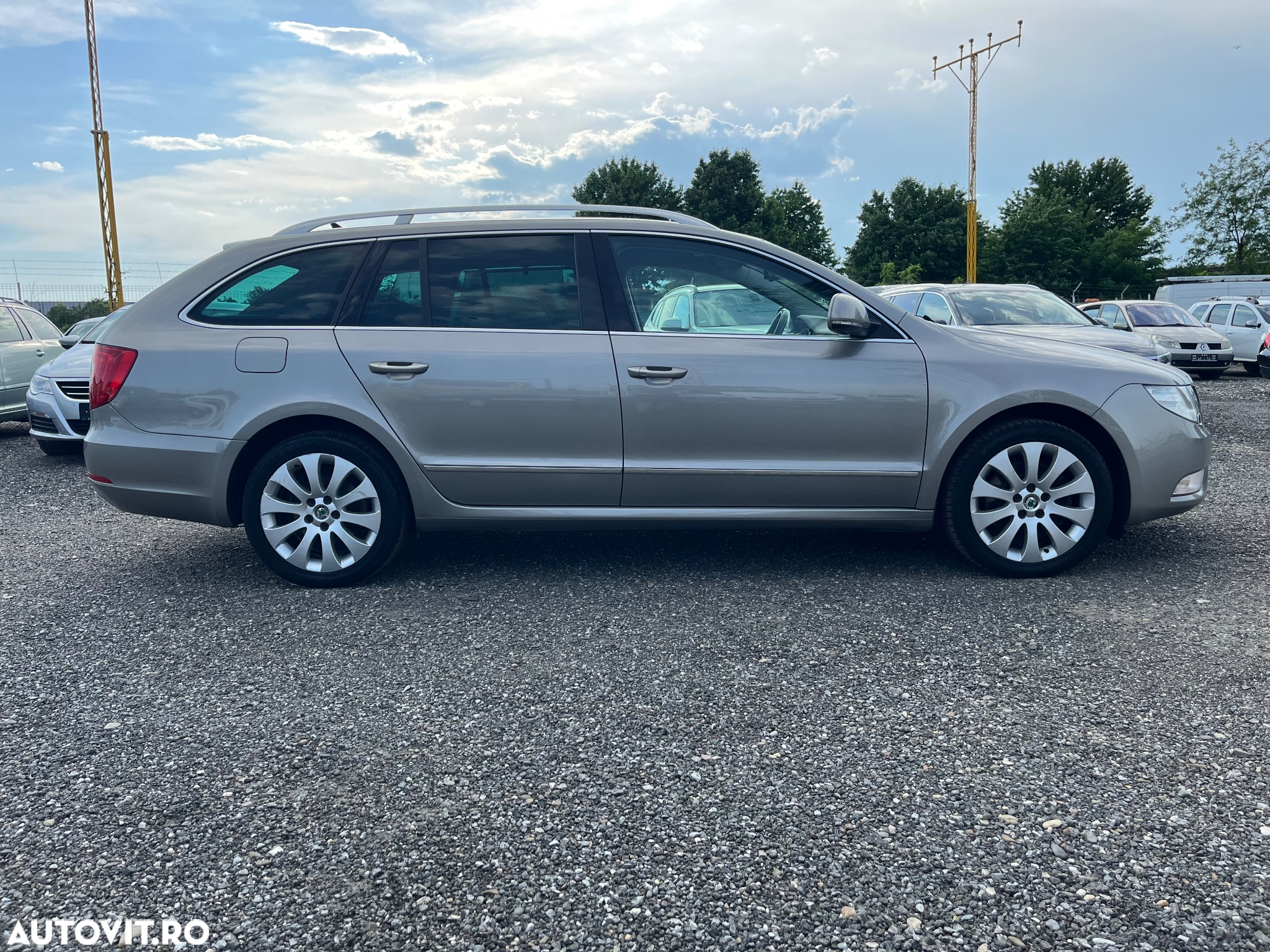 Skoda Superb 2.0 TDI 4x4 DSG Exclusive - 5