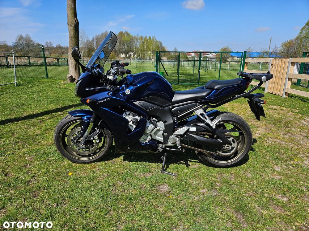 Yamaha FZ - 4
