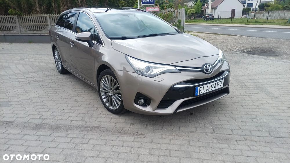 Toyota Avensis 1.8 Premium - 5