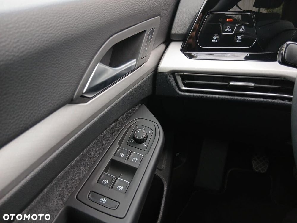 Volkswagen Golf 1.5 TSI EVO Life - 29