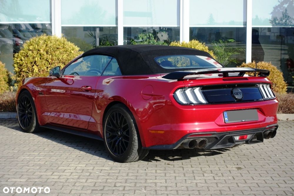 Ford Mustang - 7