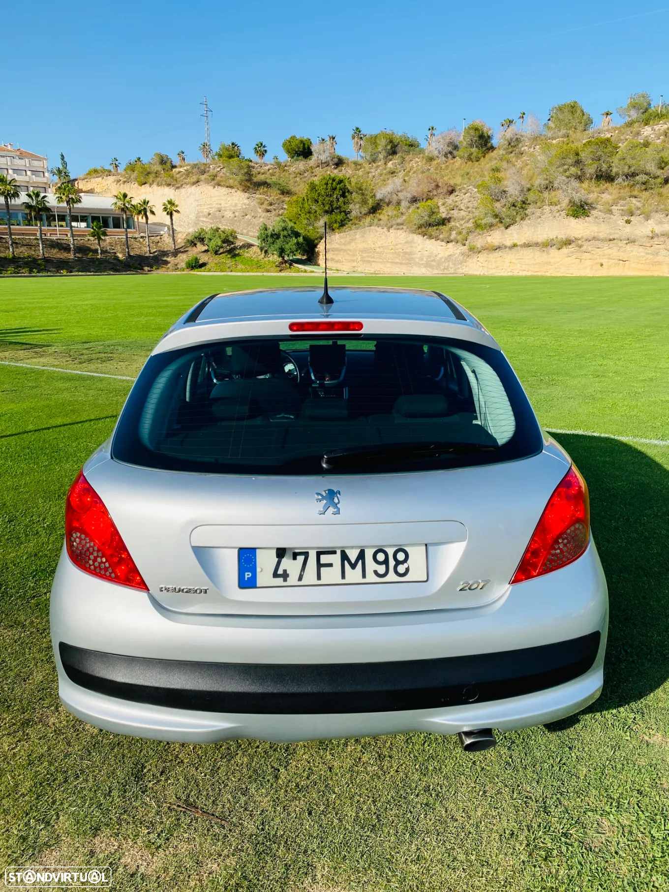 Peugeot 207 1.4 16V Trendy - 2