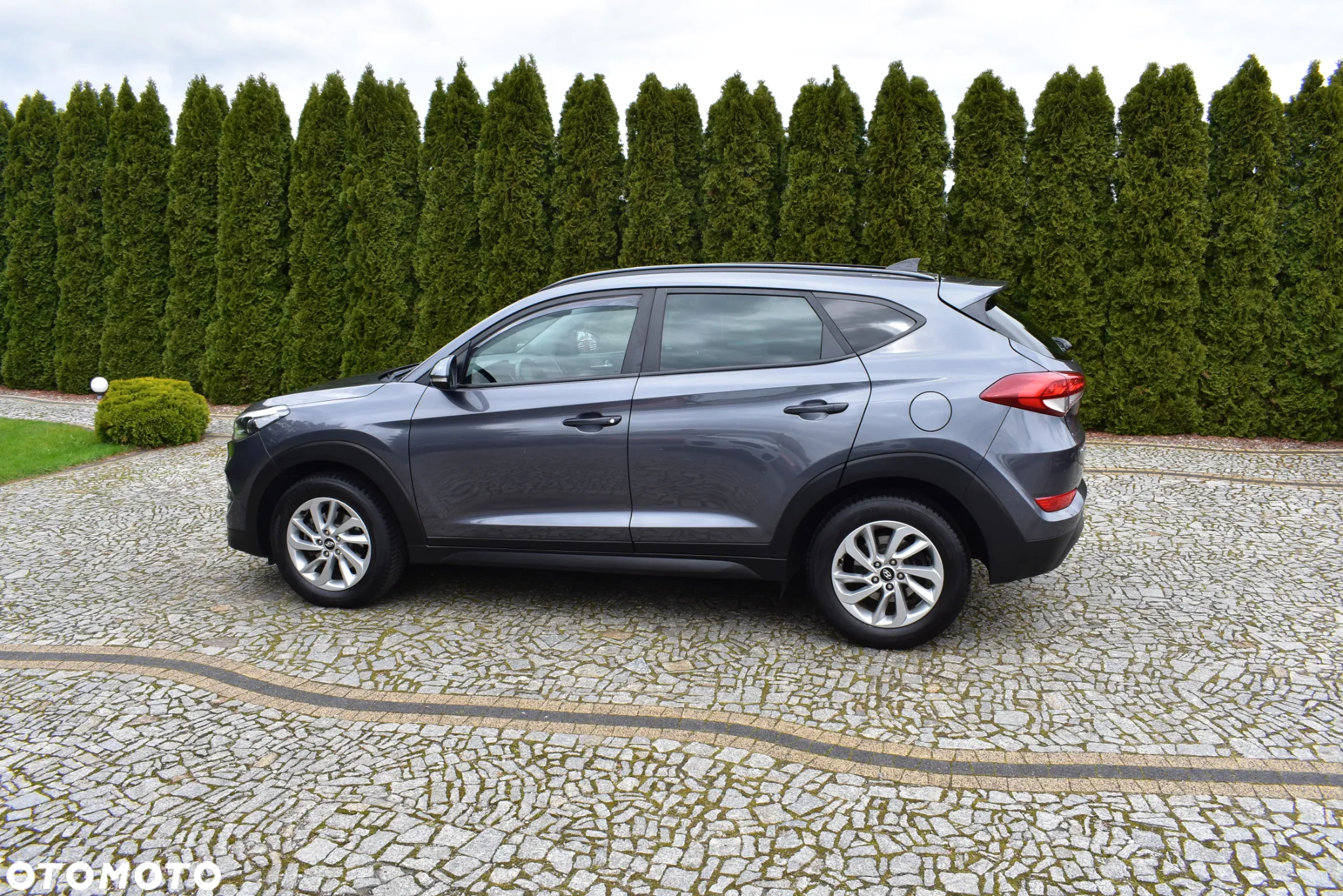 Hyundai Tucson blue 1.7 CRDi 2WD Intro Edition - 4