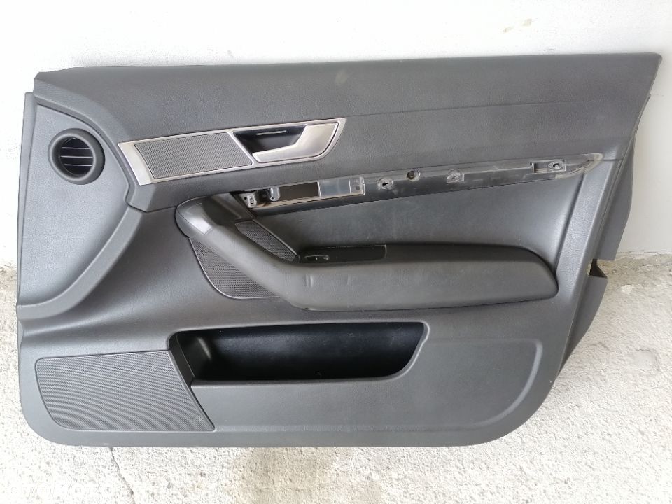 Boczek Tapicerka Prawy Przód Drzwi Czarny Soul Audi A6 C6 Europa