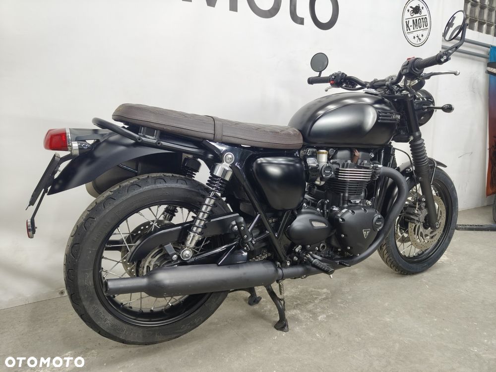 Triumph Bonneville - 9