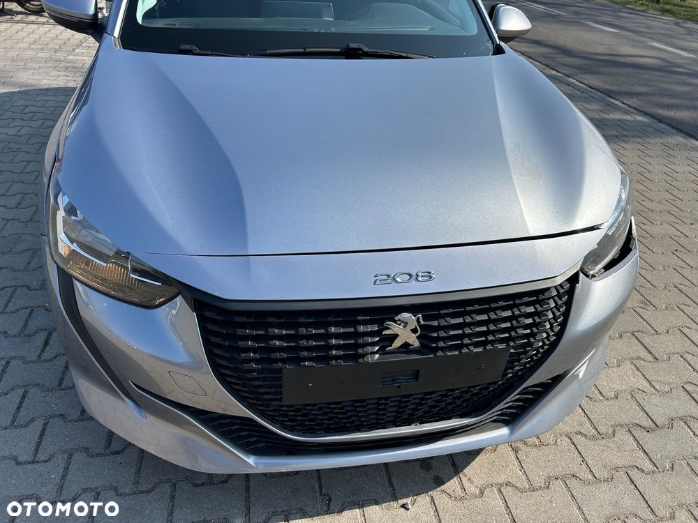 Peugeot 208 - 24