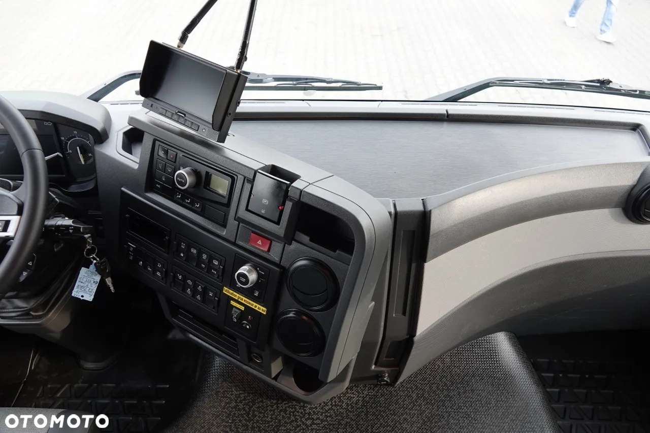Renault C 380 / 6x2 / SKRZYNIOWY / HDS HIAB 138 B-3 WYSÓW 10,5 M / ROTATOR / STEROWANIE RADIOWE / + WINDA ZAŁADOWCZA / ZABUDOWA FIRANKA ZSUWANA / EURO 6 - 34