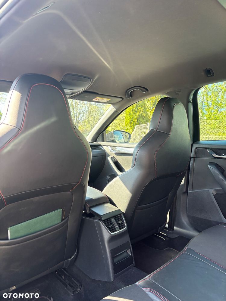 Skoda Octavia 2.0 TDI (Green tec) RS - 10