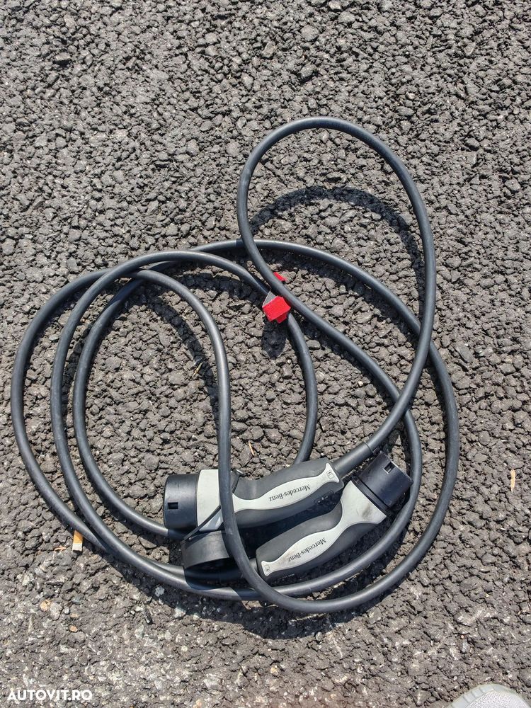 Mercedes-Benz A 250 e Sedan 8G-DCT Edition 2020 - 13