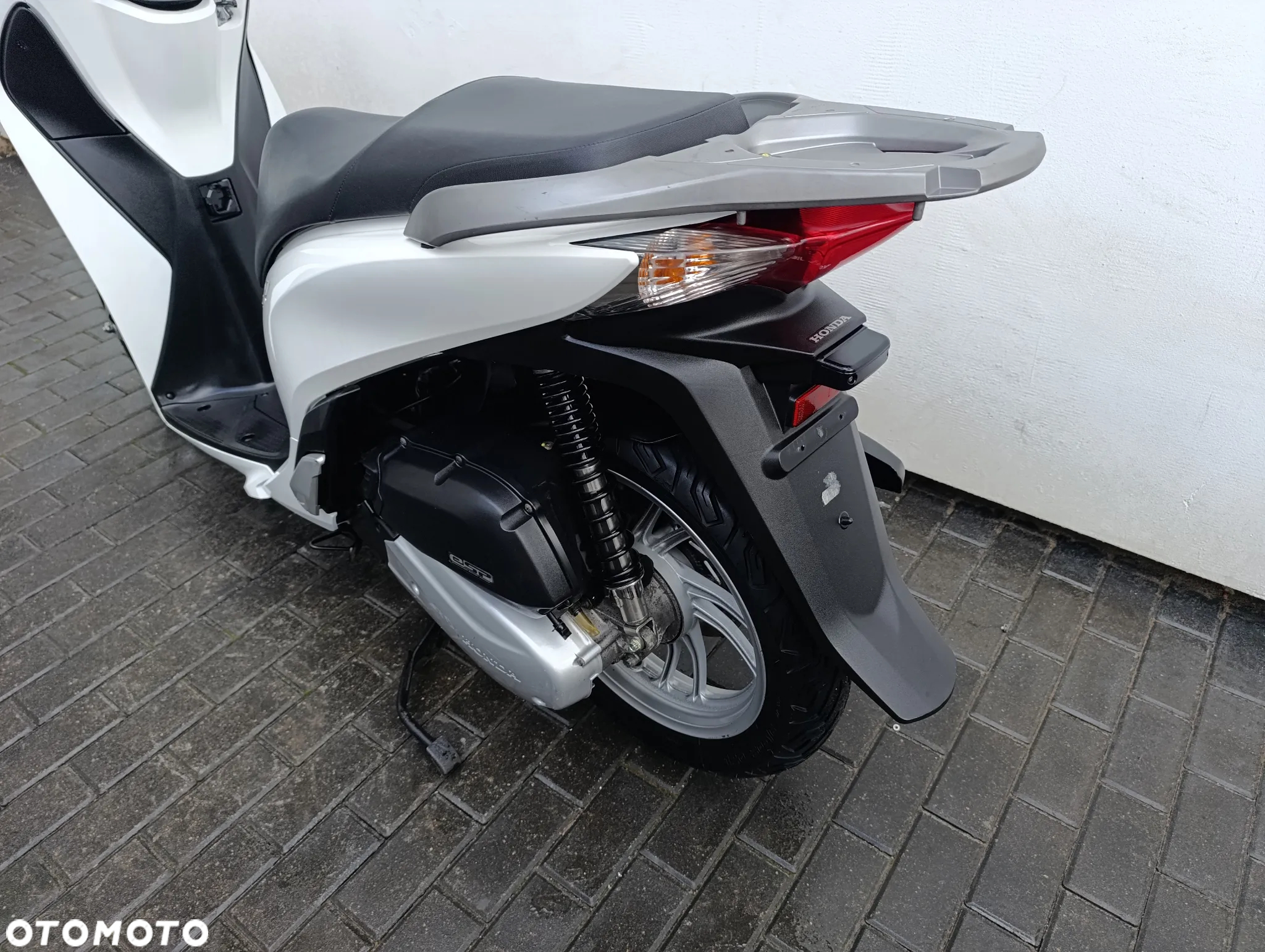Honda SH - 17