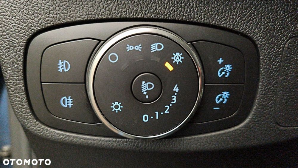 Ford Focus 1.0 EcoBoost mHEV Titanium X - 21