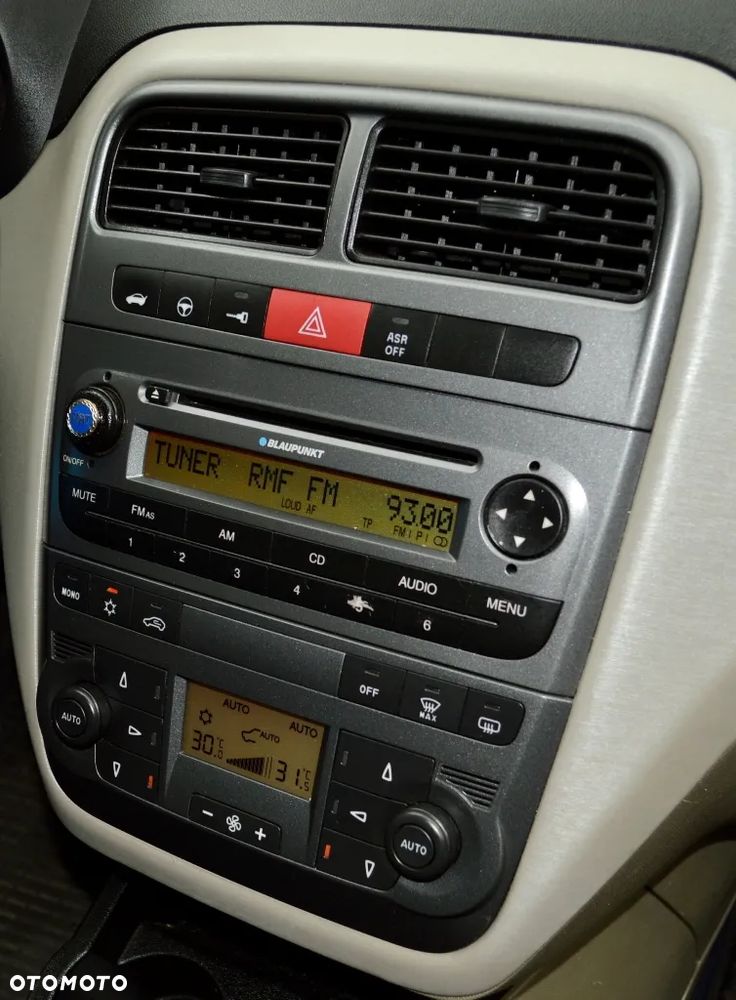 Fiat Grande Punto - 37