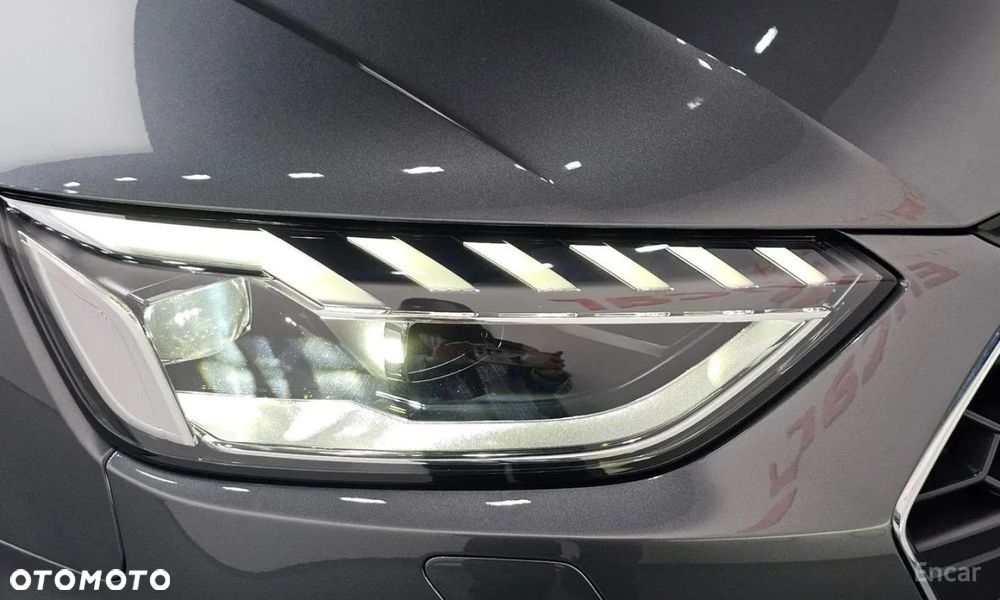 Audi A4 Limousine - 31