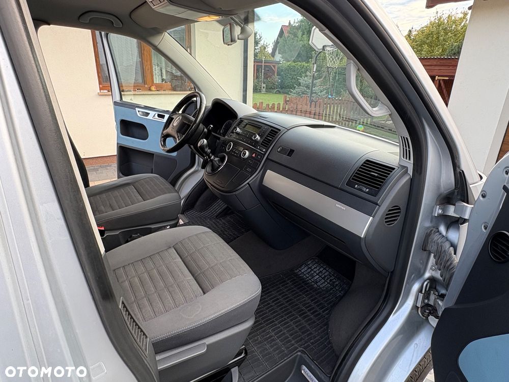 Volkswagen Multivan - 18