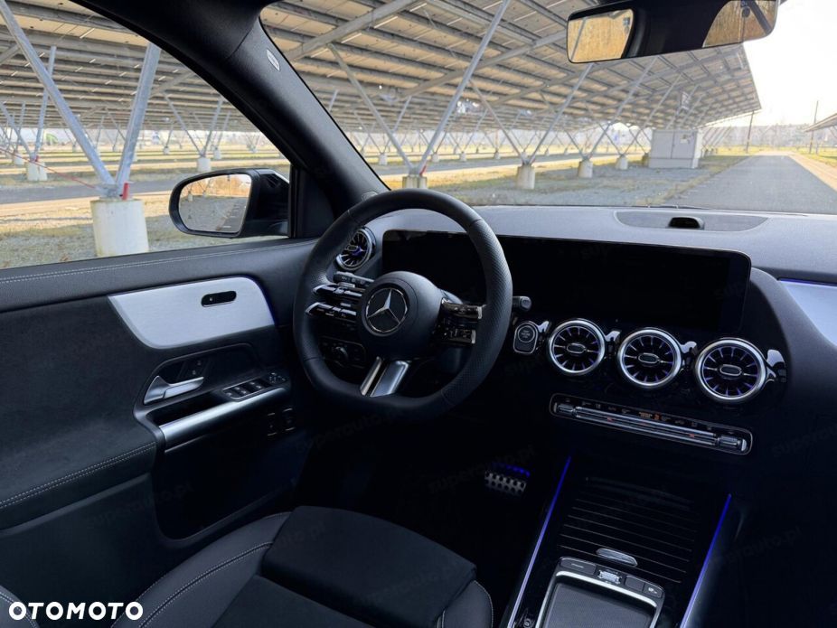 Mercedes-Benz GLA 200 AMG Line - 10