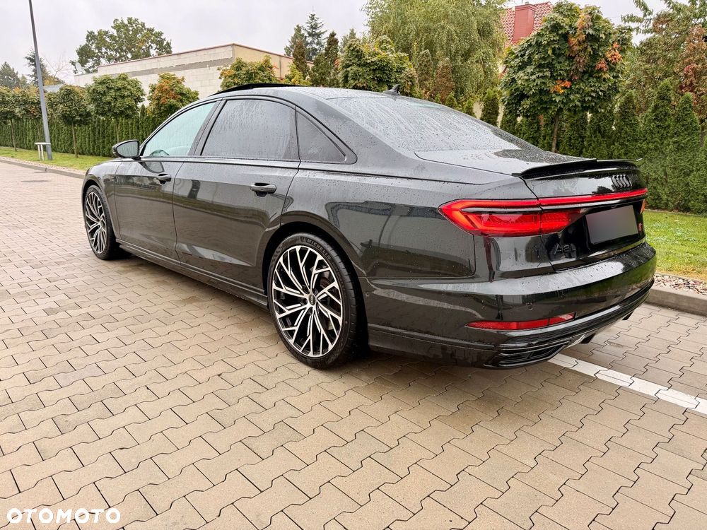 Audi A8 - 11