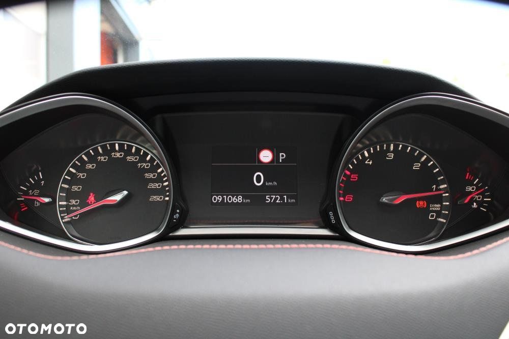 Peugeot 308 - 24